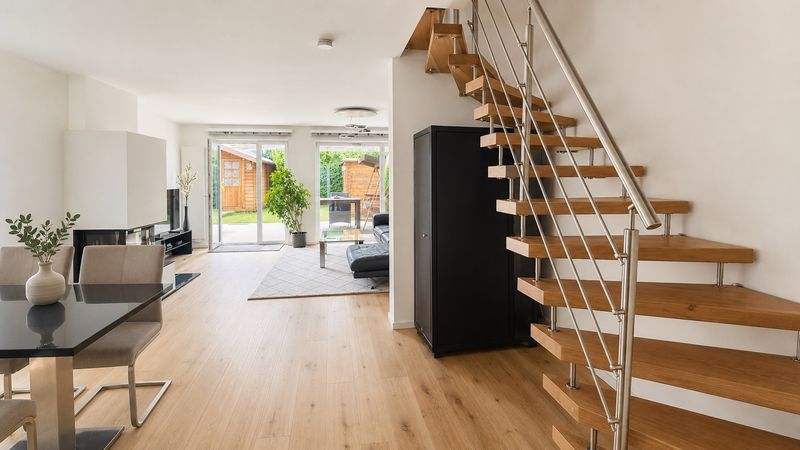 Reihenendhaus, sofort bezugsfrei in Fredersdorf Kaminwärme und Gartenglück – 115 m² 